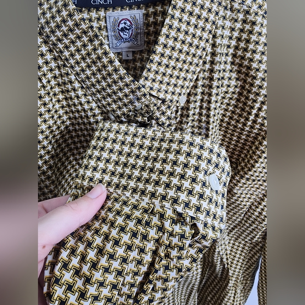 Yellow/Black Geometric Pattern Button Down Long S… - image 4